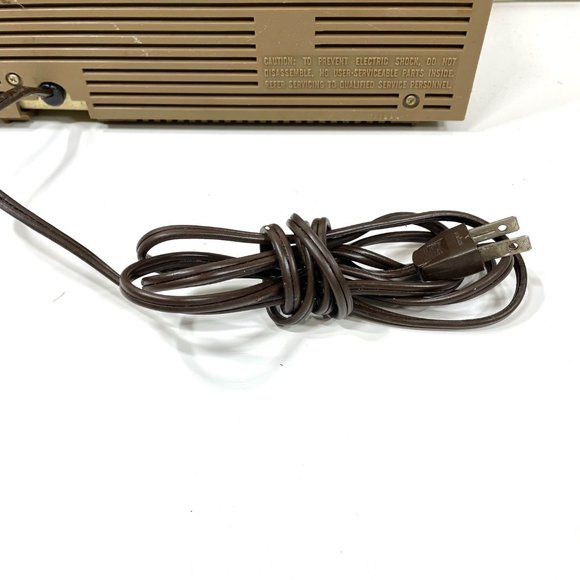 Vintage 1973 RCA AM Radio Table Model RZA203T Brown *Tested* - Picture 9 of 12